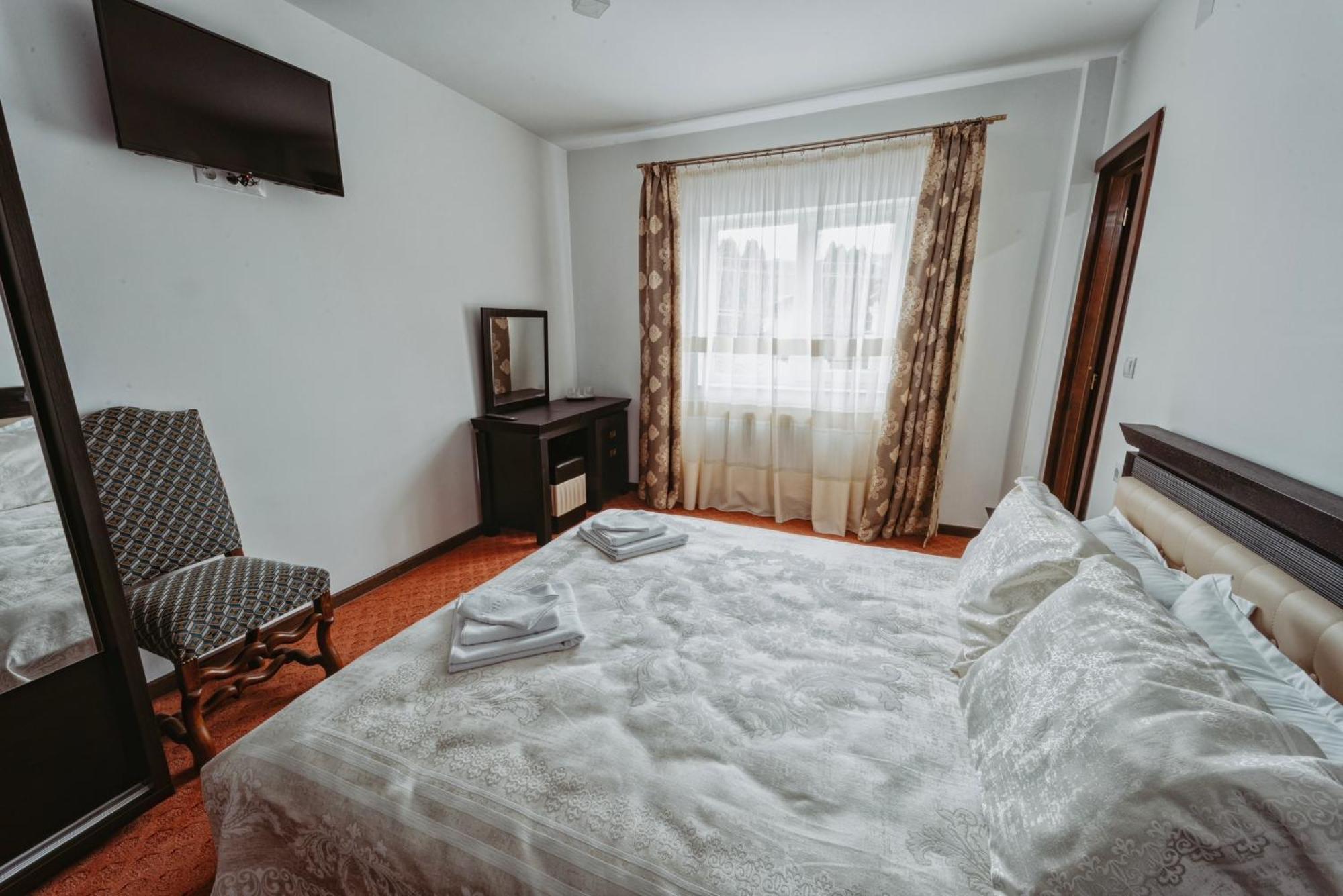 Complex Turistic Constantin Bucovina Hotel Campulung Moldovenesc Luaran gambar