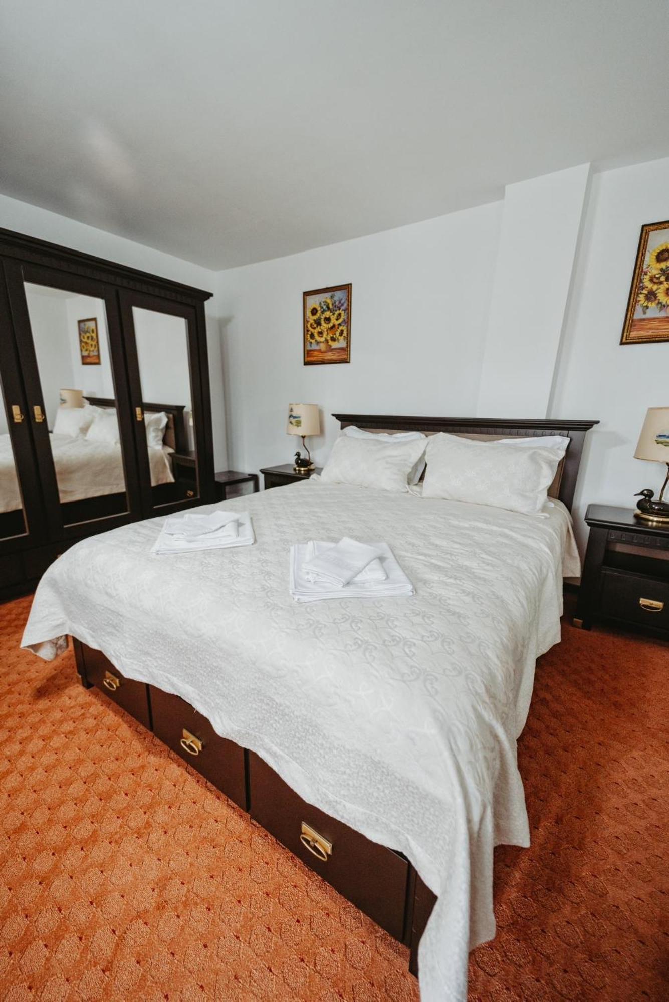 Complex Turistic Constantin Bucovina Hotel Campulung Moldovenesc Luaran gambar