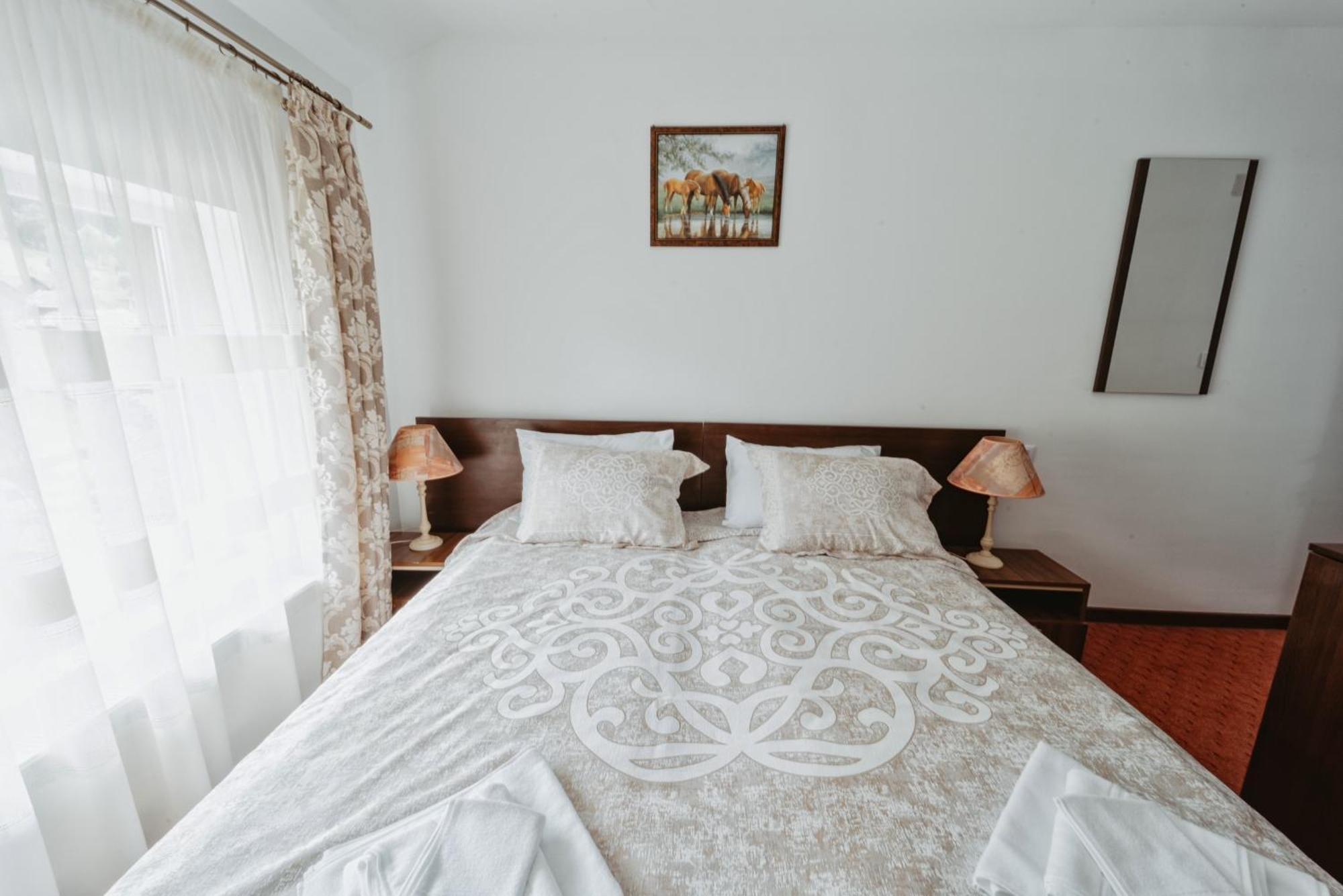 Complex Turistic Constantin Bucovina Hotel Campulung Moldovenesc Luaran gambar